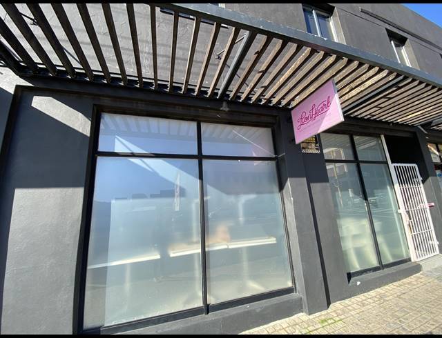 143M² RETAIL TO LET IN SALT RIVER